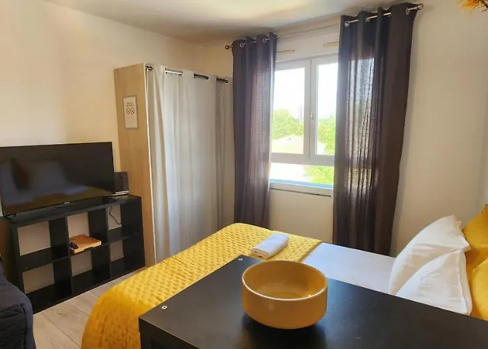 Le Bellecroix 아파트 메스